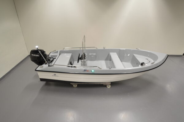 Hobby 460 SC. Fritid og fiskebåt med konsoll - HobbyBoat
